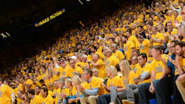 nba-playoffs-warriors-fans.jpg